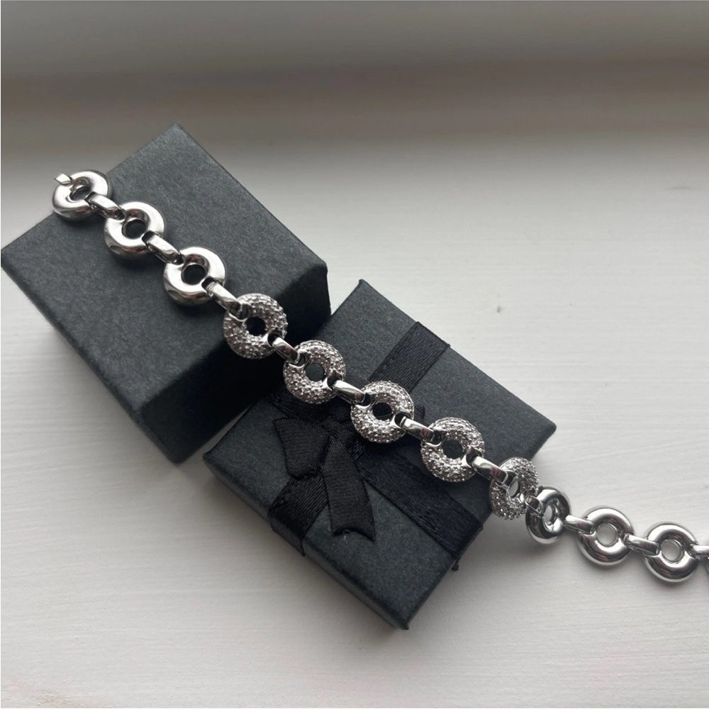 White Gold Plated Chunky Link Bracelet Crystal Pavé Circle Statement Bracelet - Picture 4 of 9